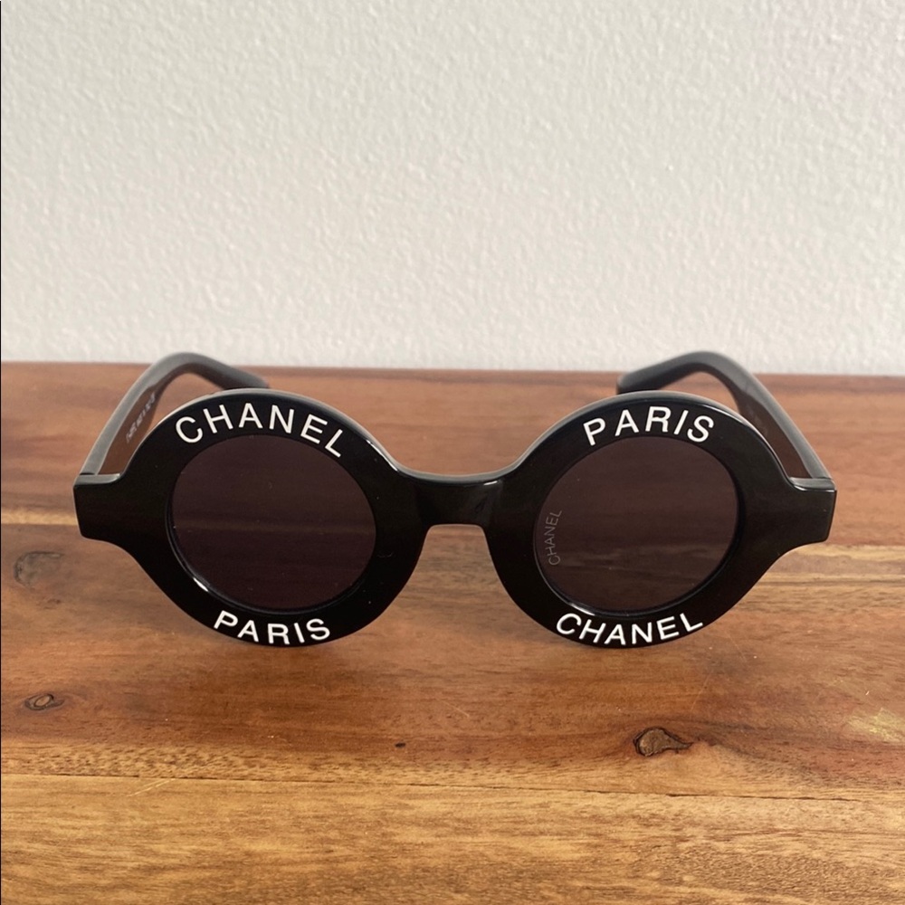 CHANEL Black Circular Sunglasses